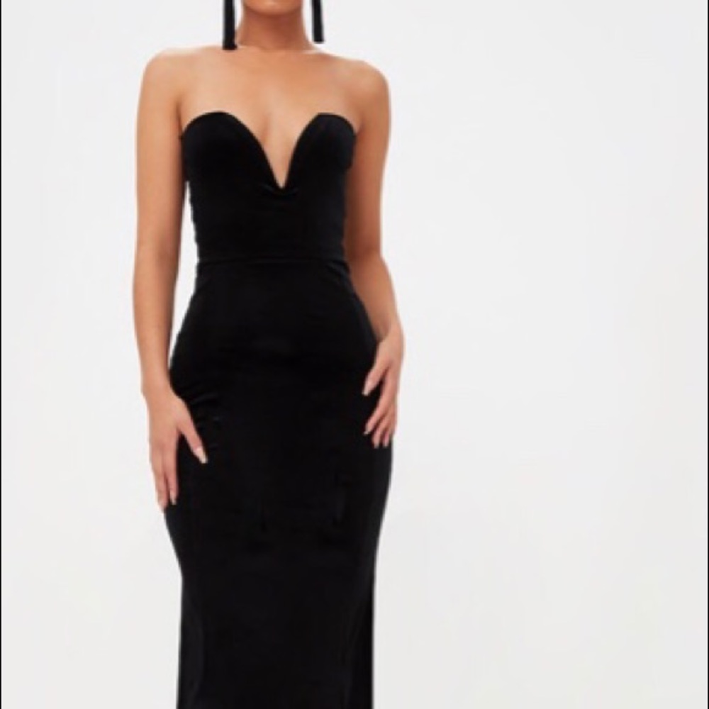 Black sweetheart dress